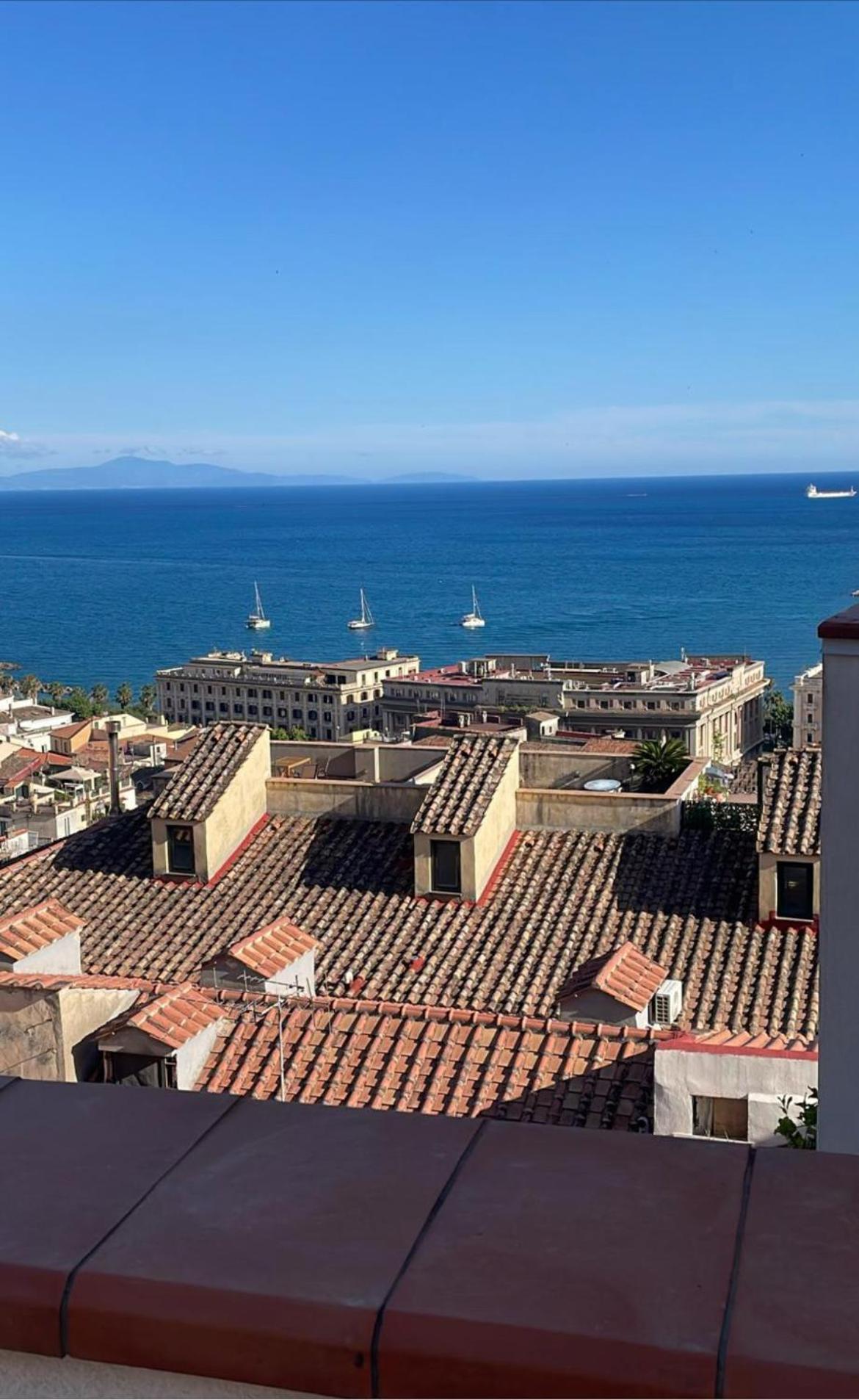 Apartamento Ti Racconto Il Mare Salerno Exterior foto
